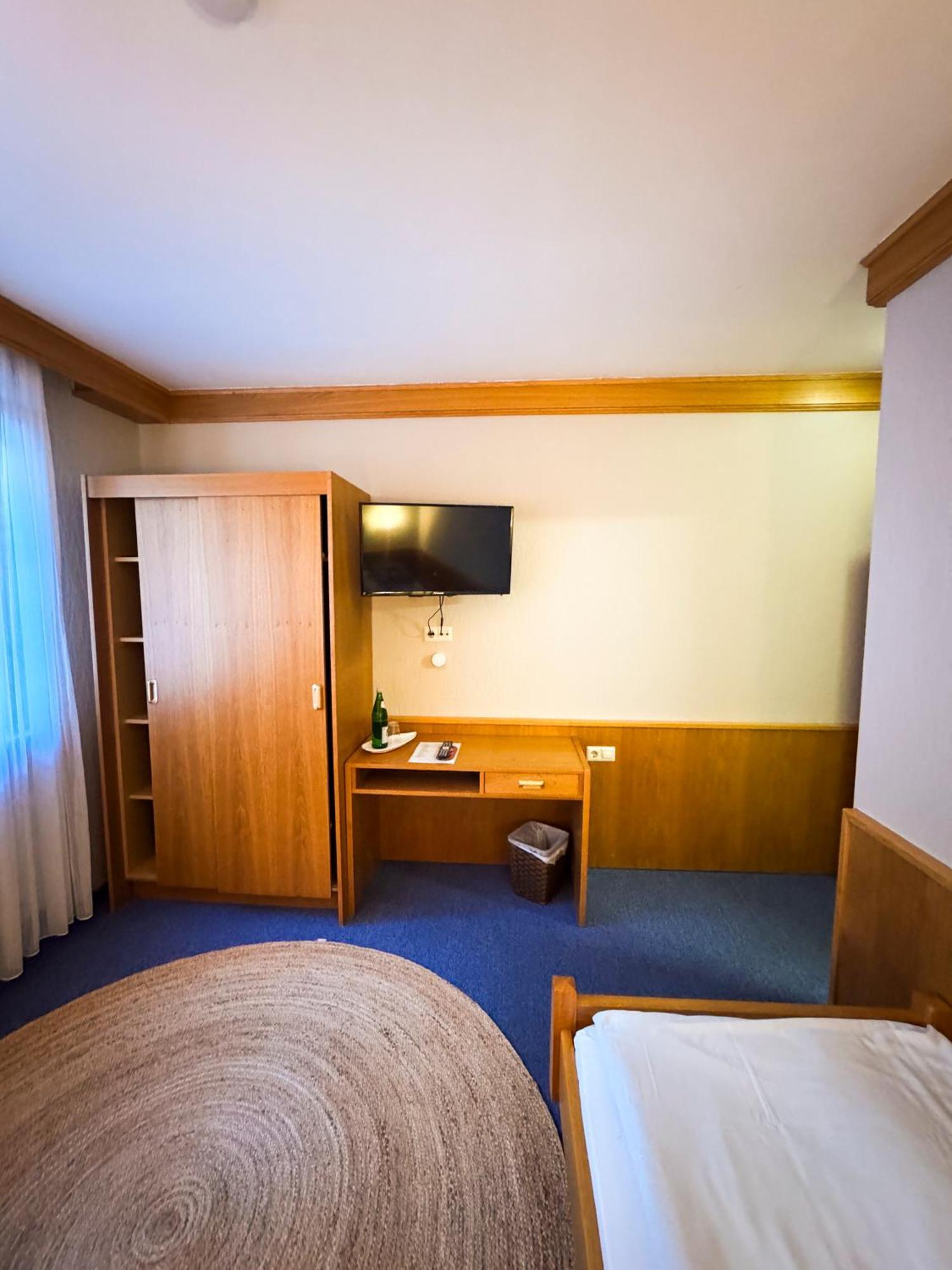 Hotel Guelser Weinstube Кобленц Экстерьер фото