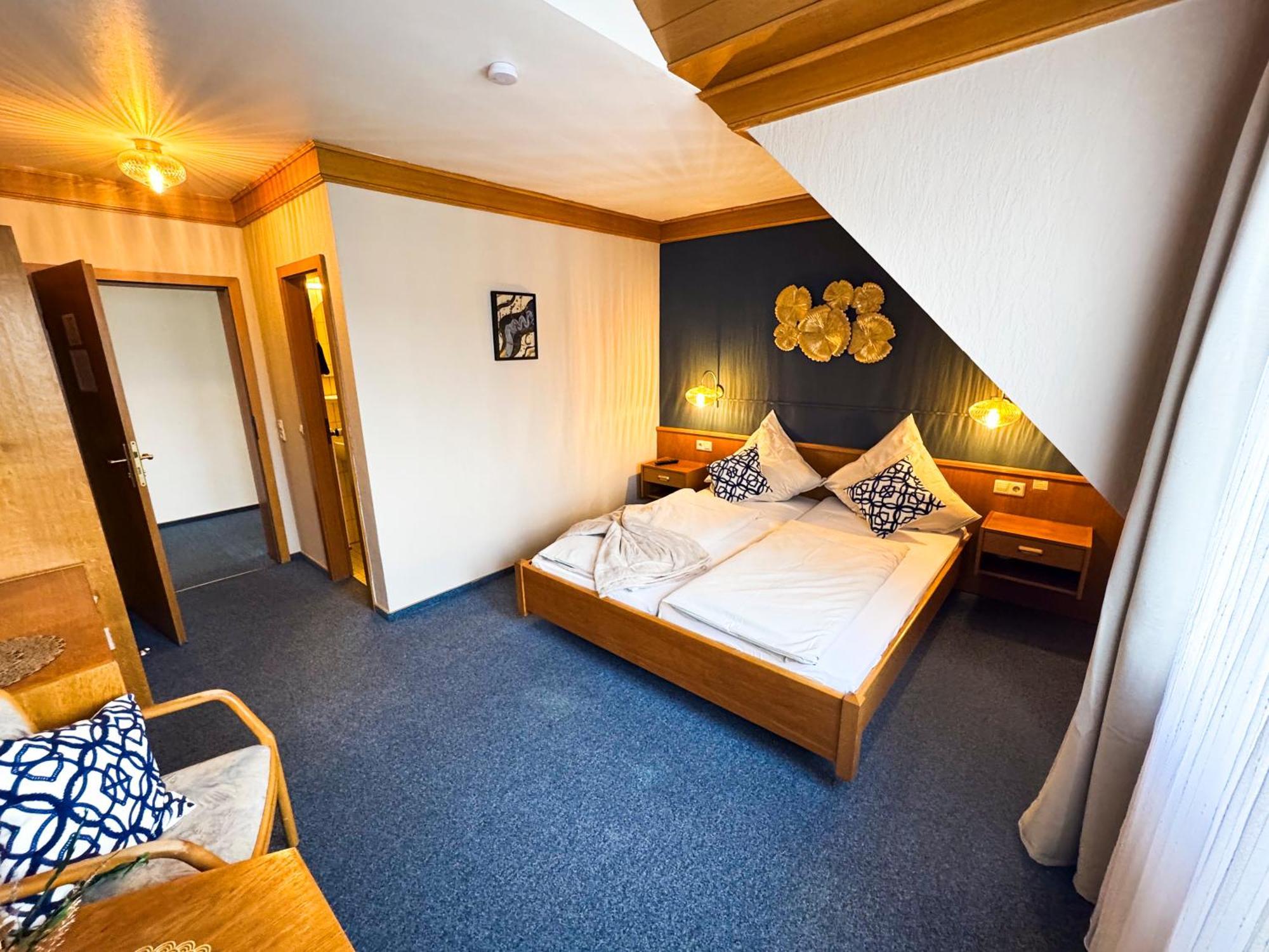 Hotel Guelser Weinstube Кобленц Экстерьер фото